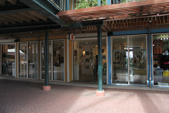 Mon Art Gallery